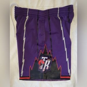 Mitchell Ness Raptors Shorts!